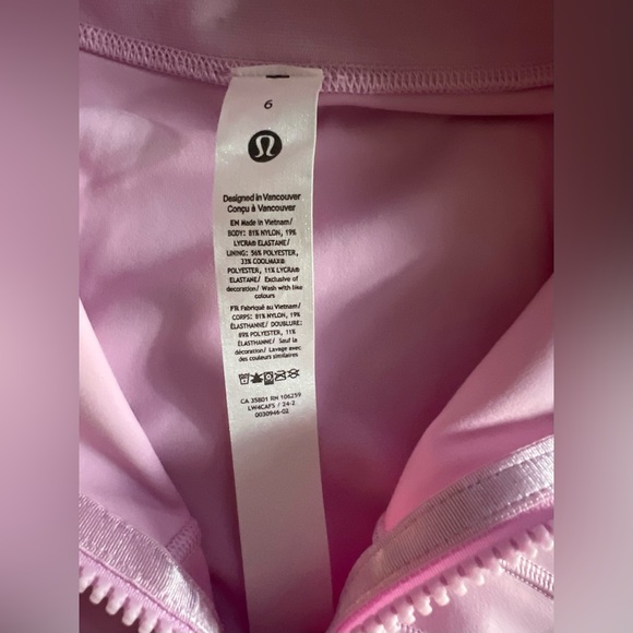 NWT Define Jacket, Vitapink - Picture 5 of 7